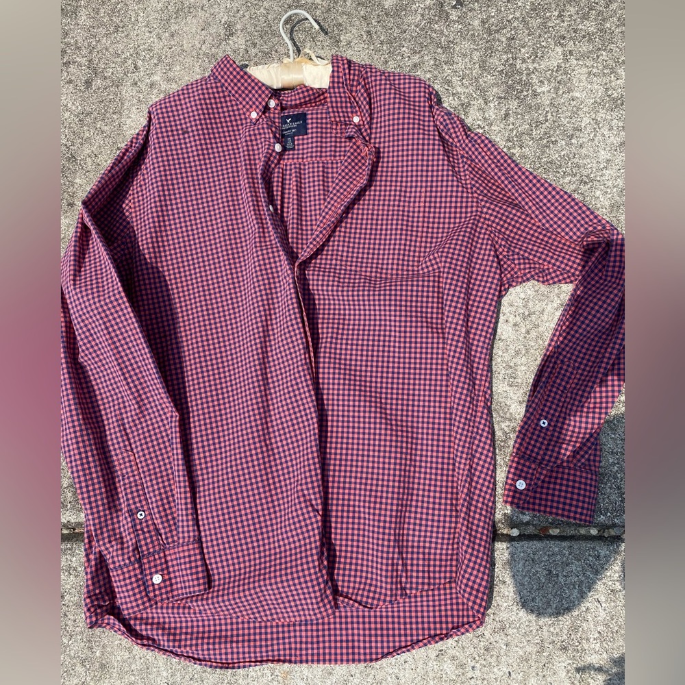 American Eagle Mens Size XXL, Red Plaid, Classic fit, Long sleeve button up